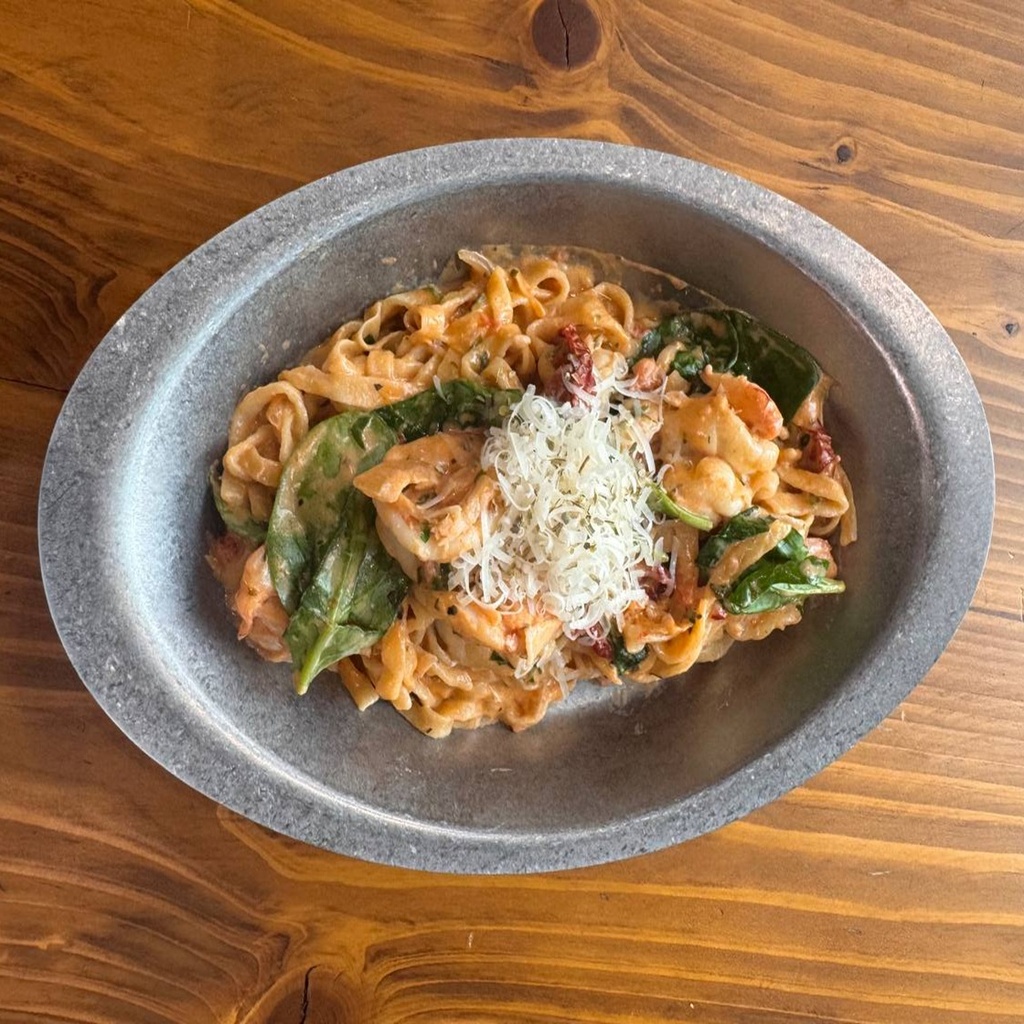 Shrimp linguini